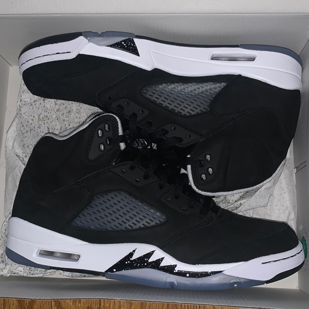 DS Retro Jordan 5 Oreo 2021 Size 11